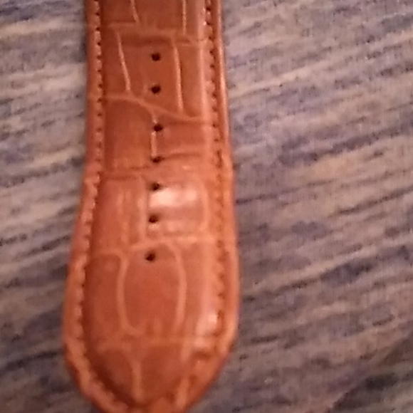 Watch - Picture 2 of 4